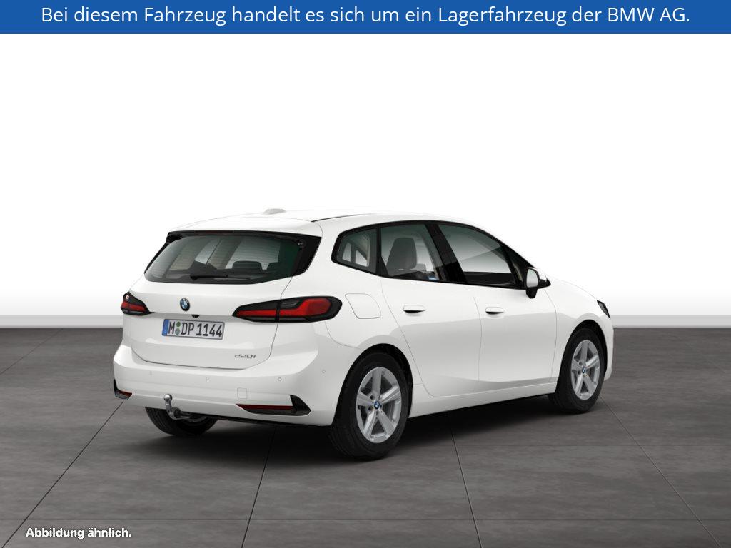 Fahrzeugabbildung BMW 220i Active Tourer