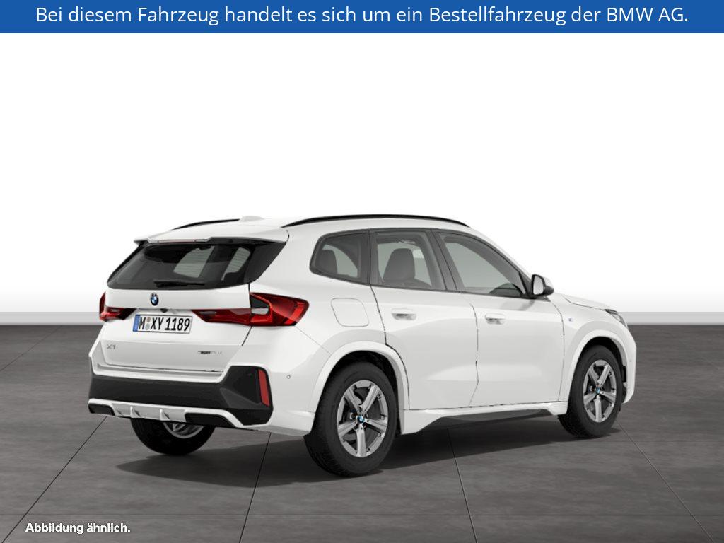 Fahrzeugabbildung BMW X1 sDrive20i