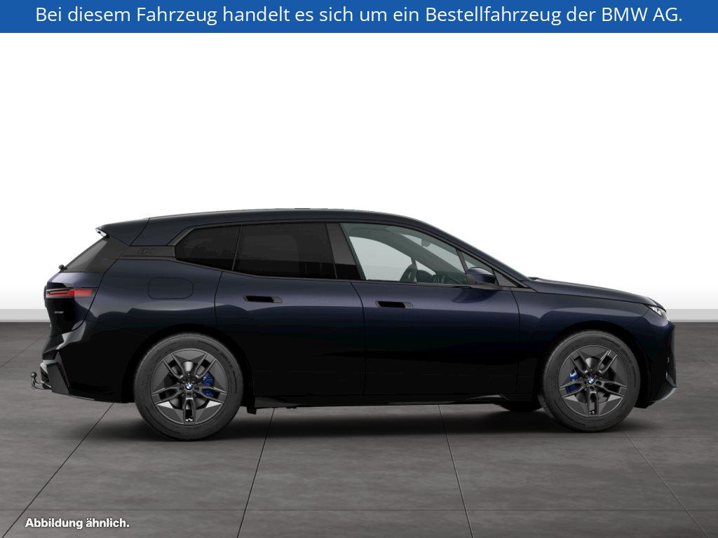 Fahrzeugabbildung BMW iX xDrive60