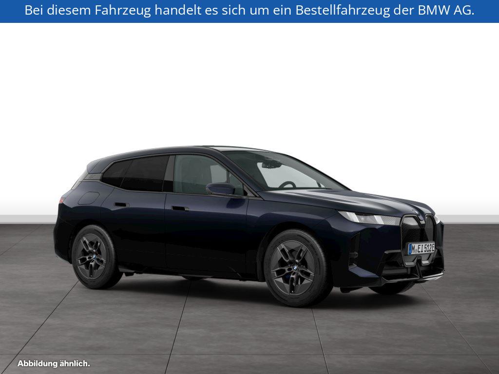 Fahrzeugabbildung BMW iX xDrive60