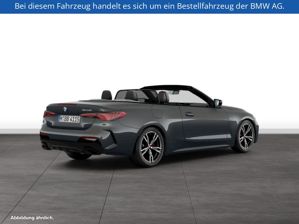 Fahrzeugabbildung BMW M440i xDrive Cabrio