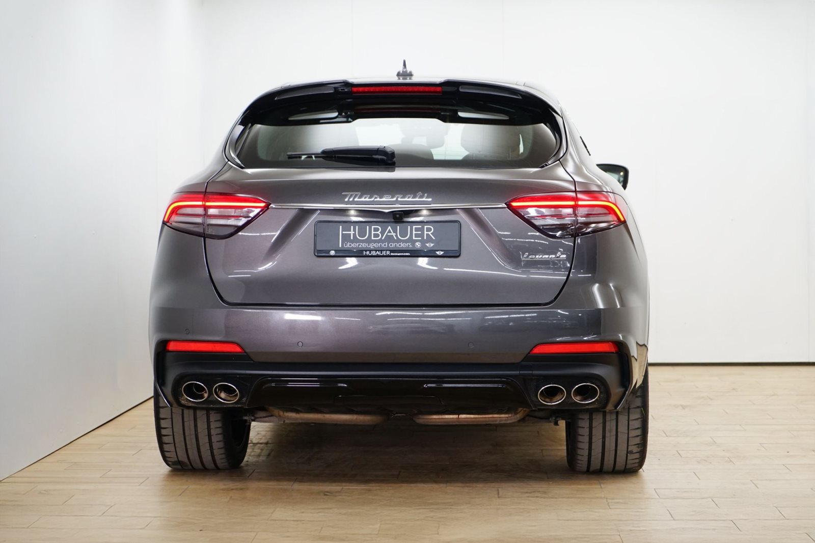 Fahrzeugabbildung Maserati Levante Modena S [Navi, LED, SoftClose, 20 LMR]