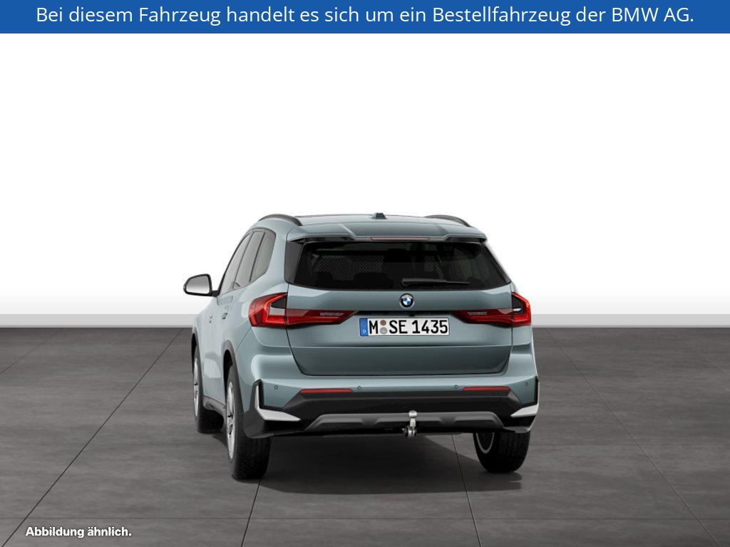 Fahrzeugabbildung BMW X1 sDrive20i