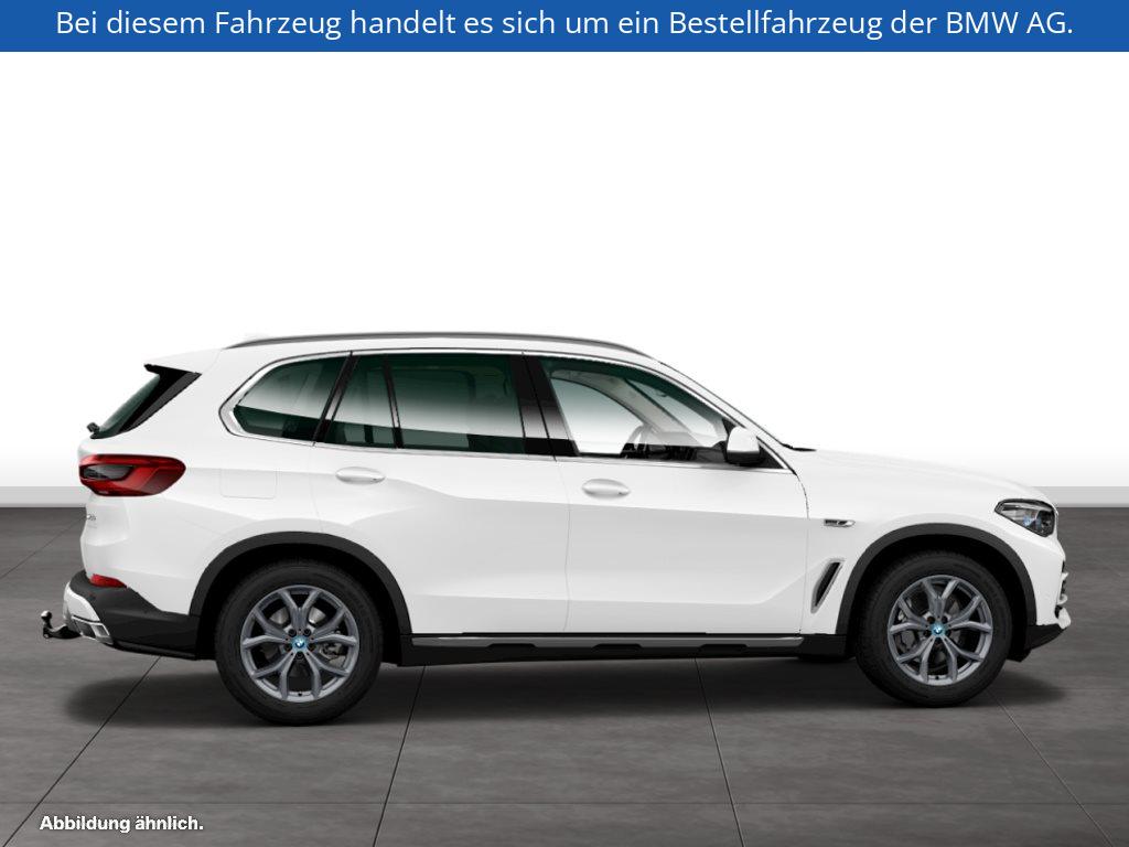 Fahrzeugabbildung BMW X5 xDrive45e