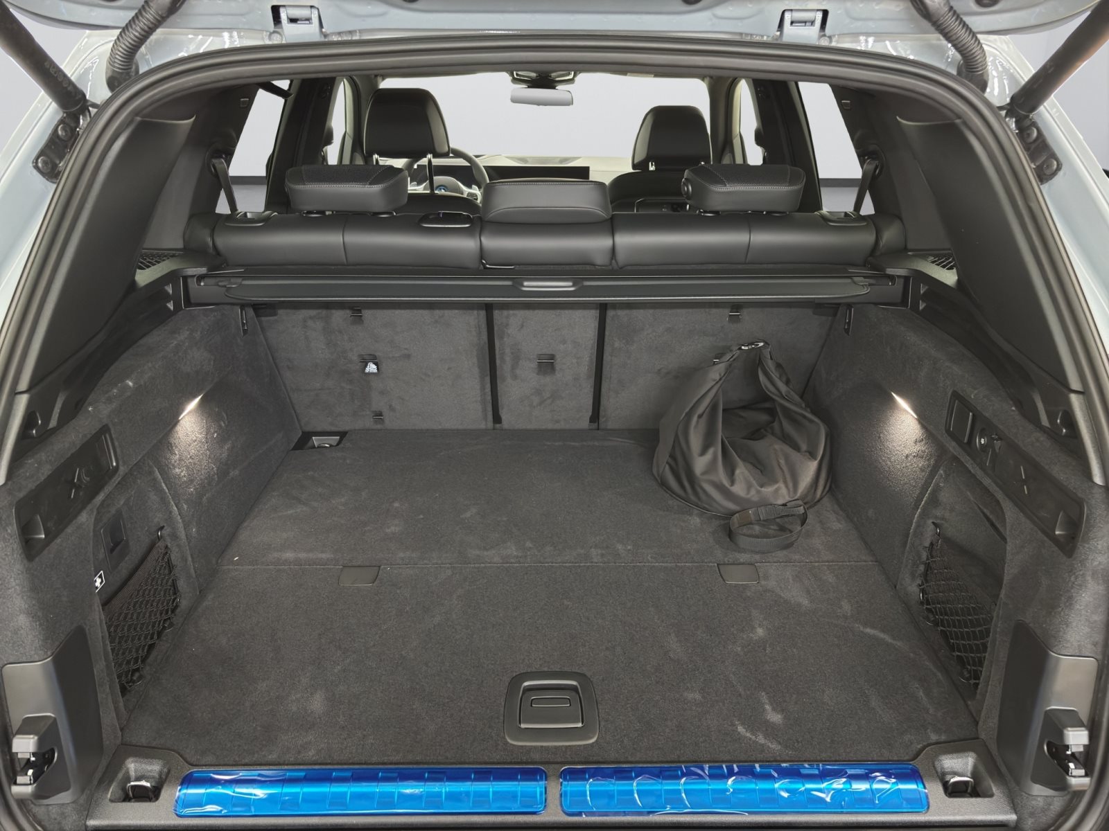 Fahrzeugabbildung BMW X5 xDrive50e [M Sport Pro, HUD, AHK, ACC, 22 LMR]