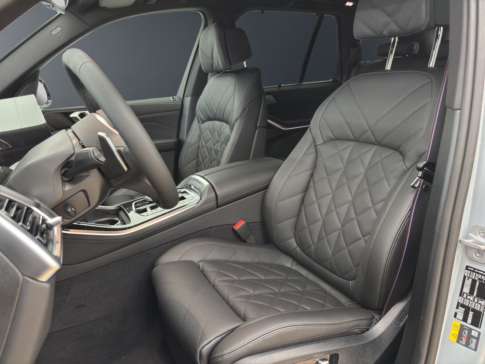 Fahrzeugabbildung BMW X5 xDrive50e [M Sport Pro, HUD, AHK, ACC, 22 LMR]