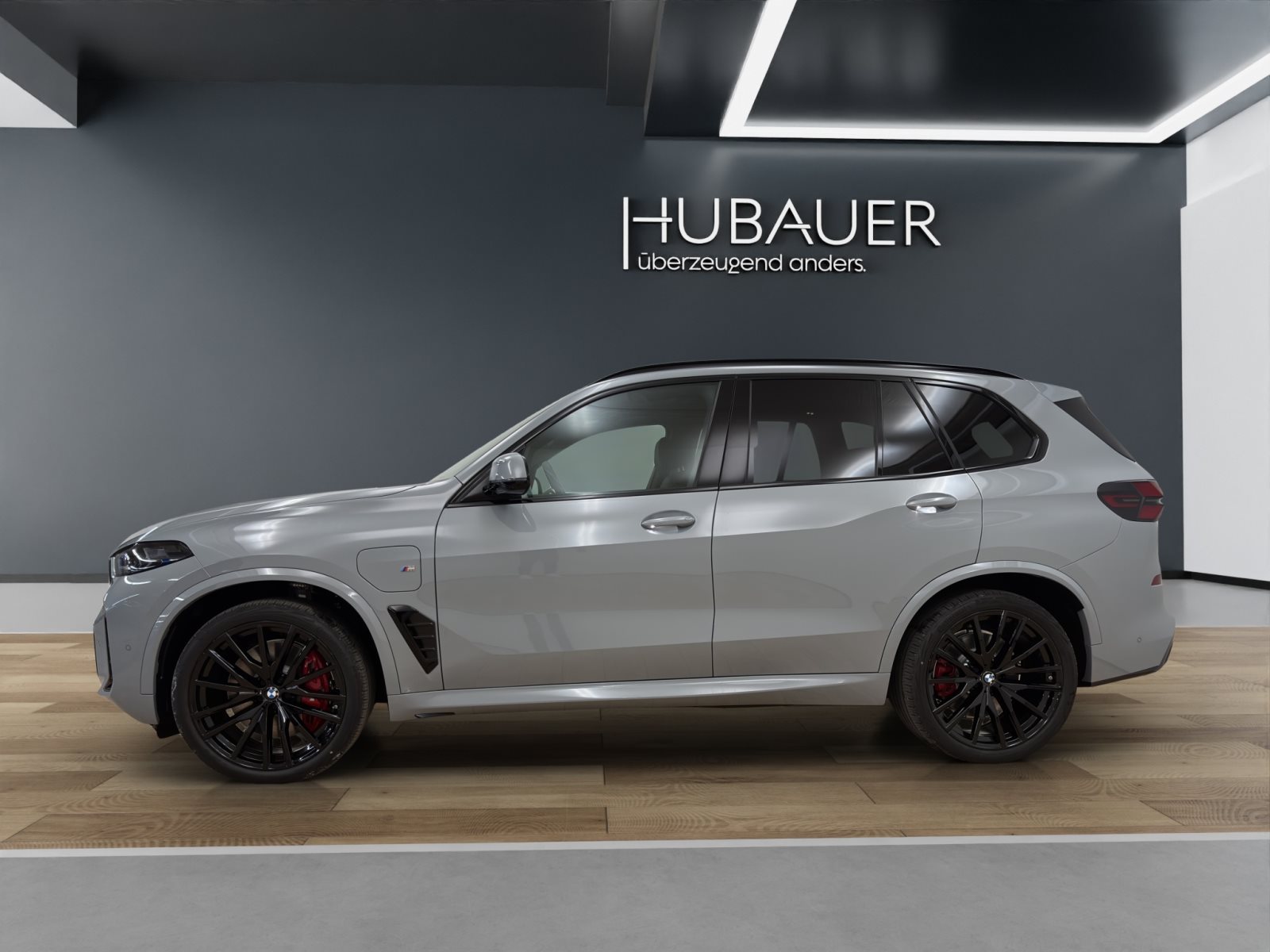 Fahrzeugabbildung BMW X5 xDrive50e [M Sport Pro, HUD, AHK, ACC, 22 LMR]