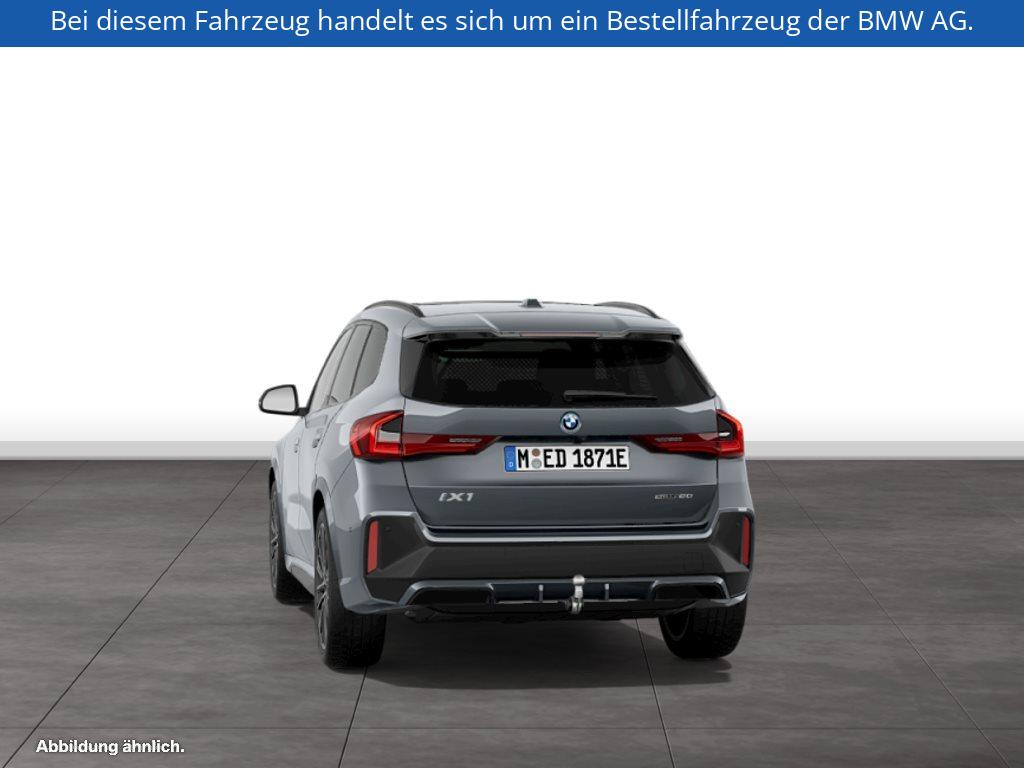 Fahrzeugabbildung BMW iX1 eDrive20