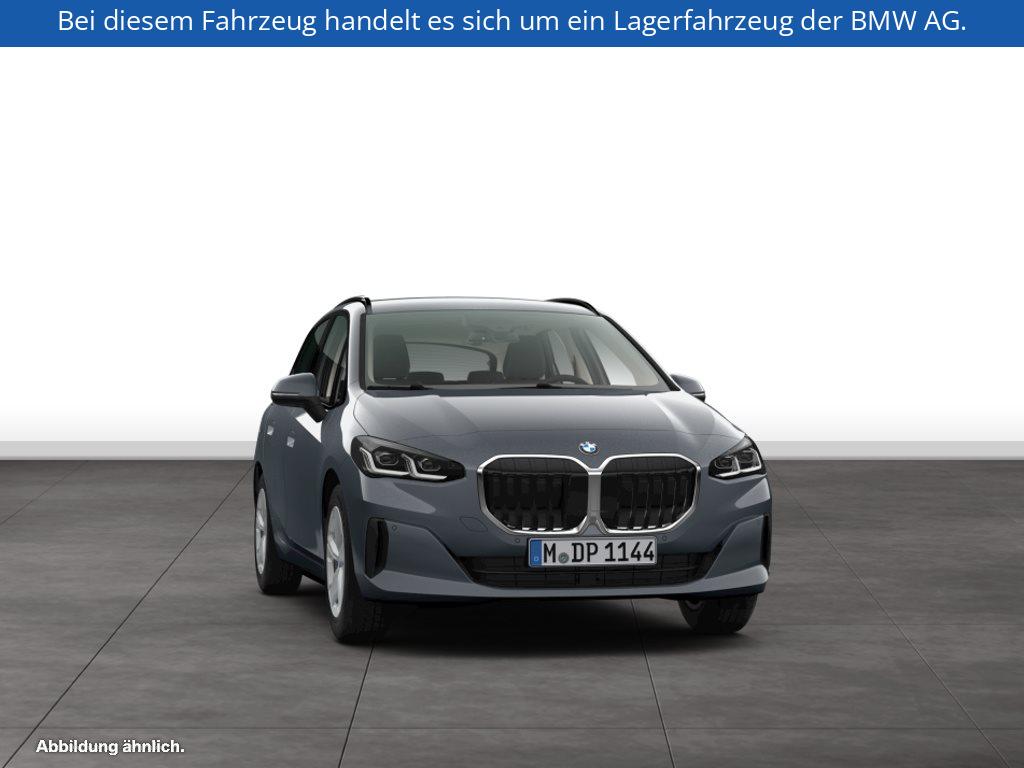 Fahrzeugabbildung BMW 220i Active Tourer