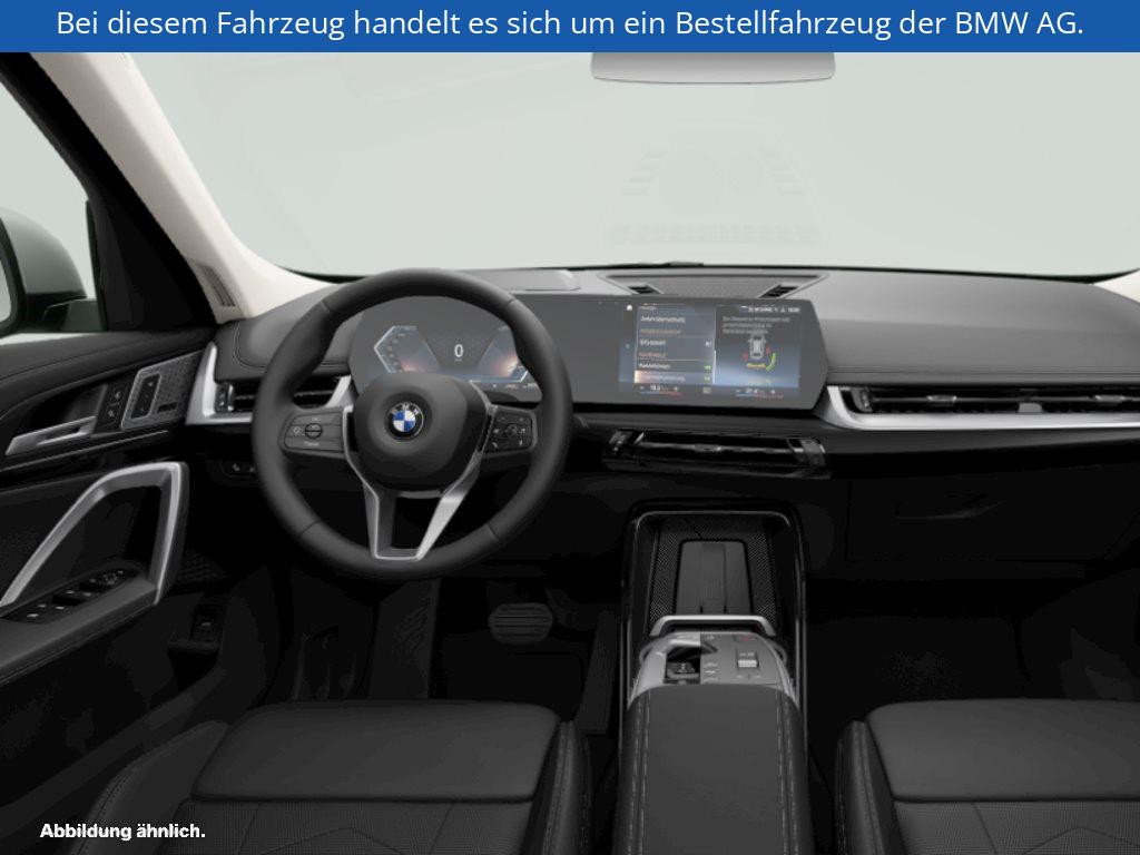 Fahrzeugabbildung BMW X1 xDrive23i