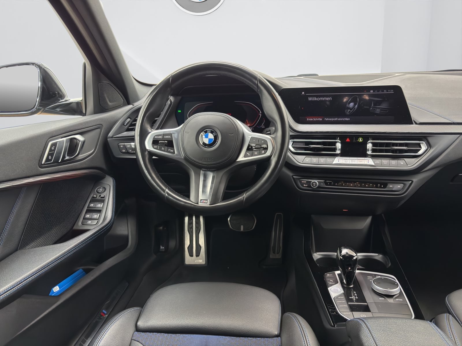 Fahrzeugabbildung BMW 118d 5-Türer [M Sport, LC Prof., PDC, SHZ, HiFi]