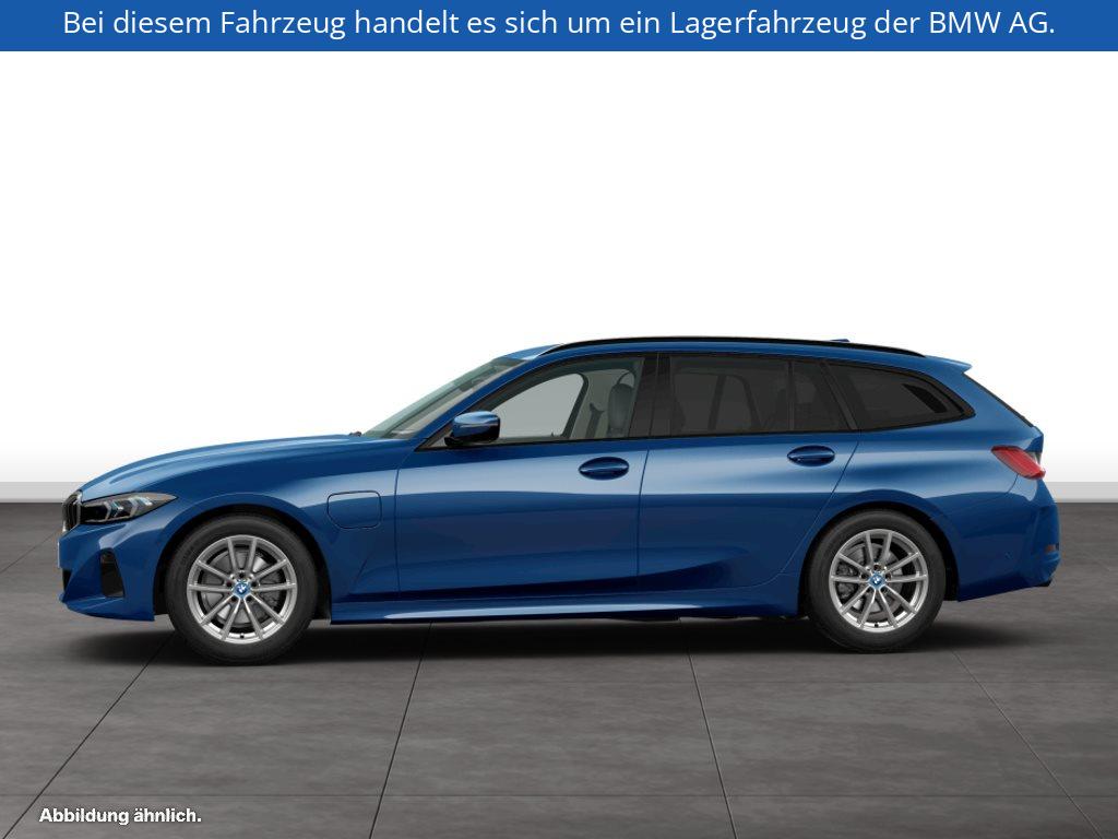 Fahrzeugabbildung BMW 330e Touring