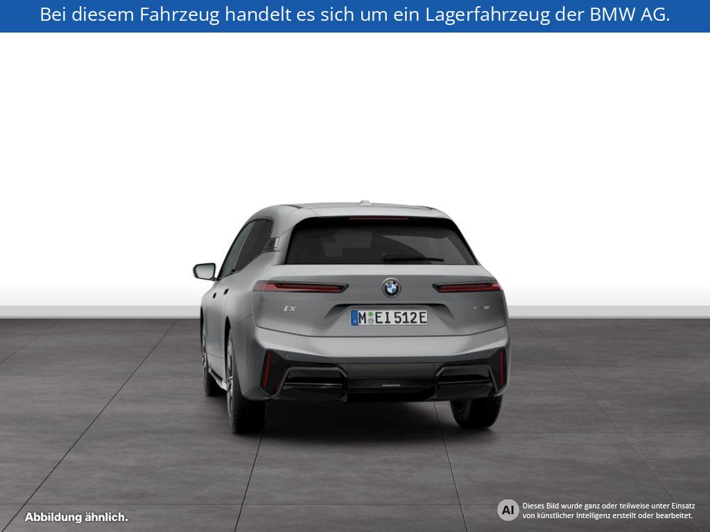 Fahrzeugabbildung BMW iX xDrive60