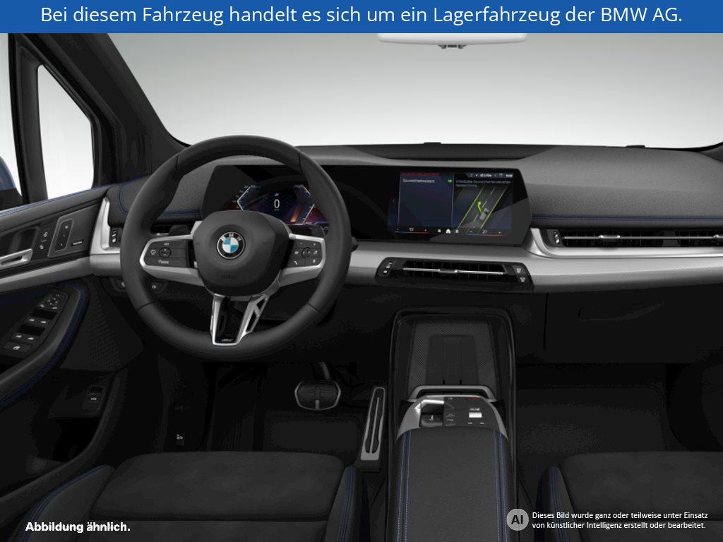 Fahrzeugabbildung BMW 220i Active Tourer