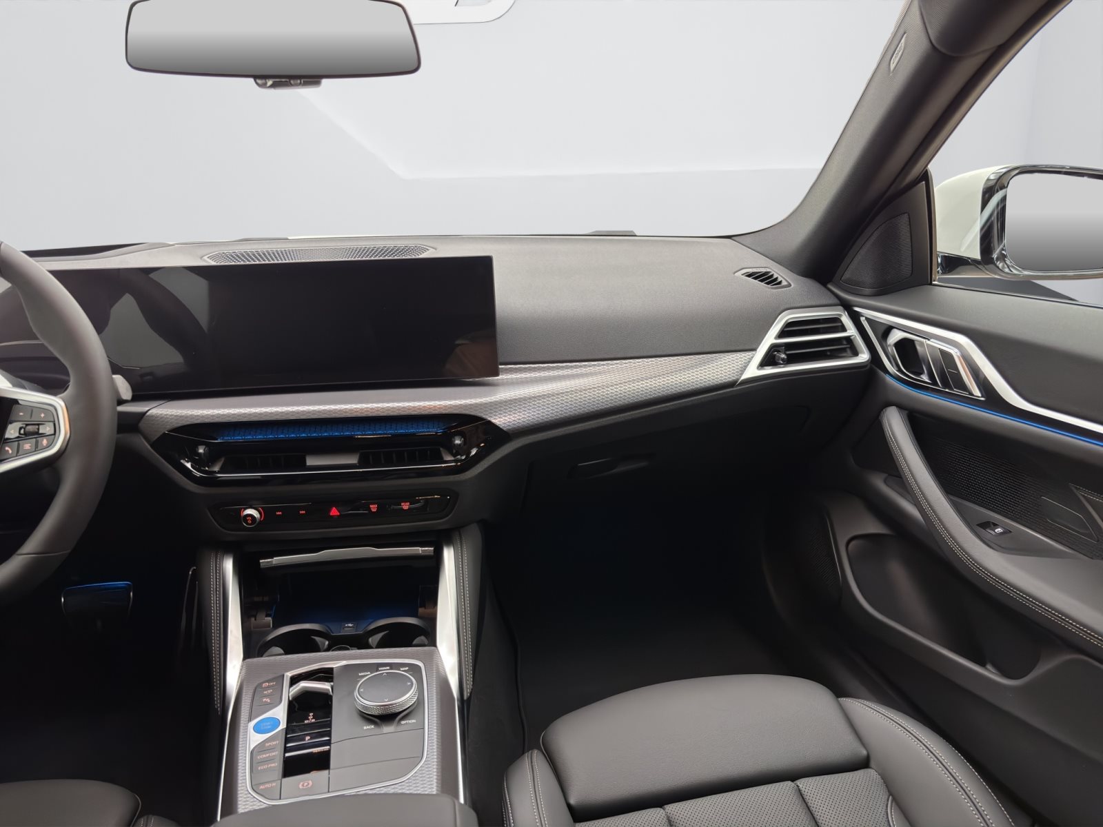 Fahrzeugabbildung BMW i4 eDrive40 [M Sport, HUD, AHK, ACC, 19 LMR]