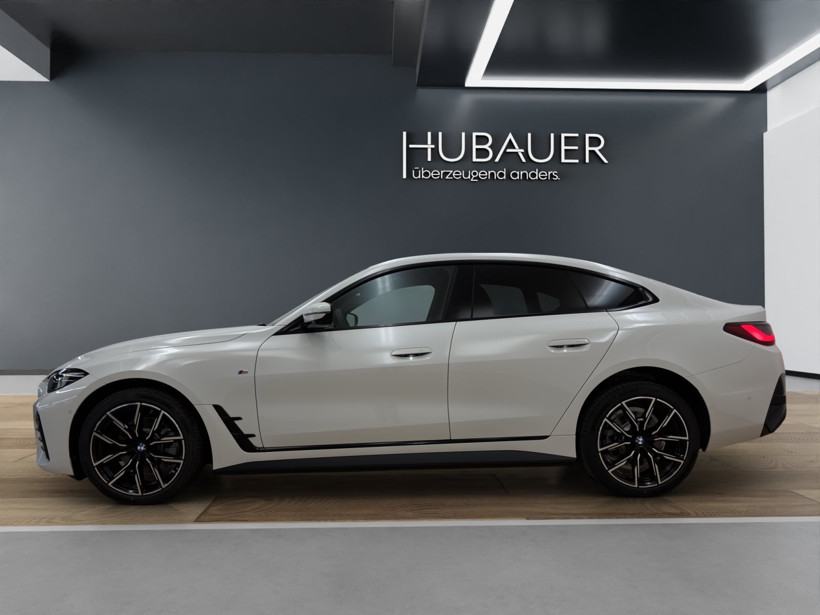Fahrzeugabbildung BMW i4 eDrive40 [M Sport, HUD, AHK, ACC, 19 LMR]