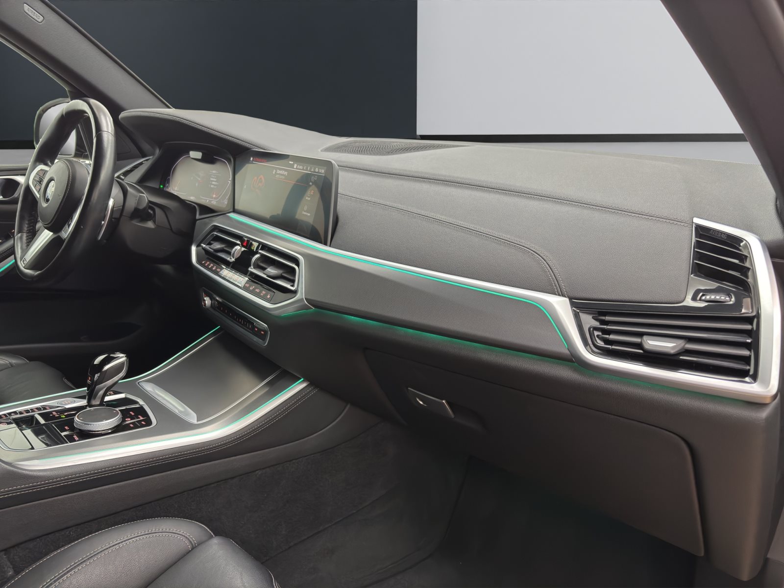 Fahrzeugabbildung BMW X5 xDrive40d [M Sport, Laser, DA Prof., AHK]