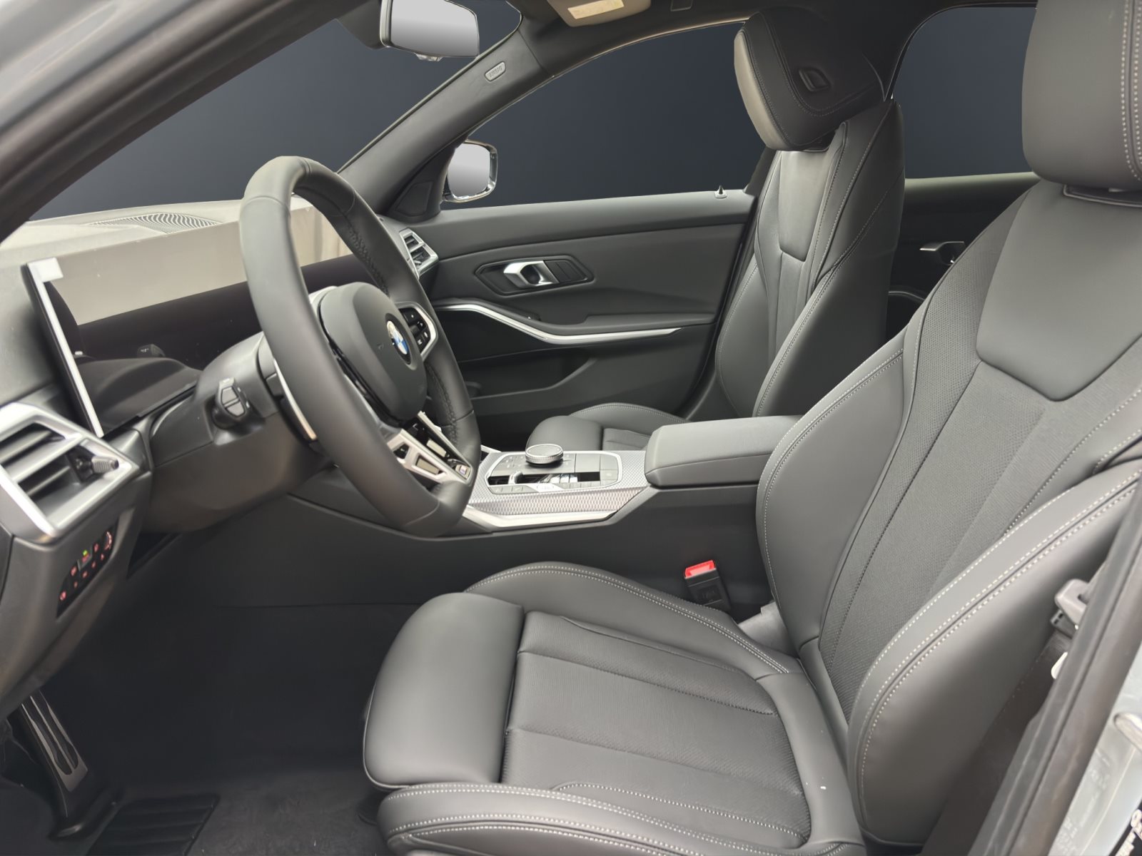 Fahrzeugabbildung BMW 320d Touring [M Sport, AHK, ACC, RFK, HiFi, 18 LMR]