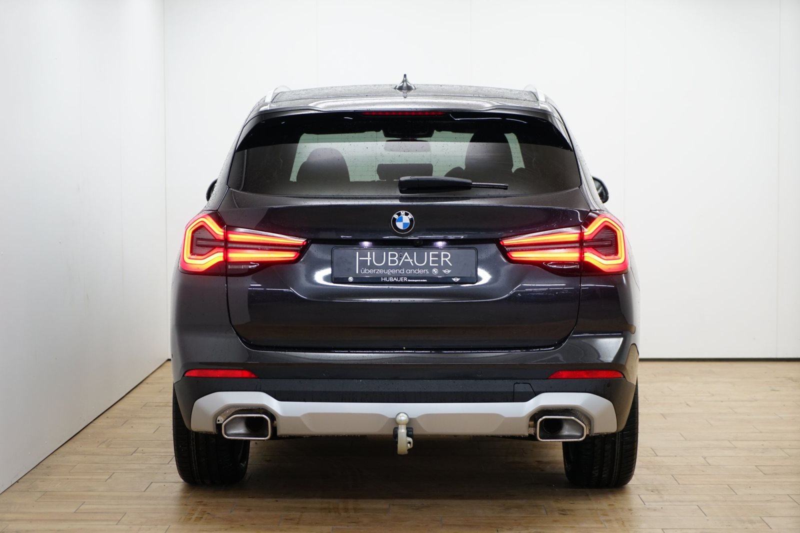 Fahrzeugabbildung BMW X3 xDrive20d [Navi, AHK, ACC, RFK, HiFi, 19 LMR, LED]