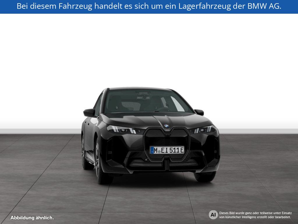 Fahrzeugabbildung BMW iX xDrive45
