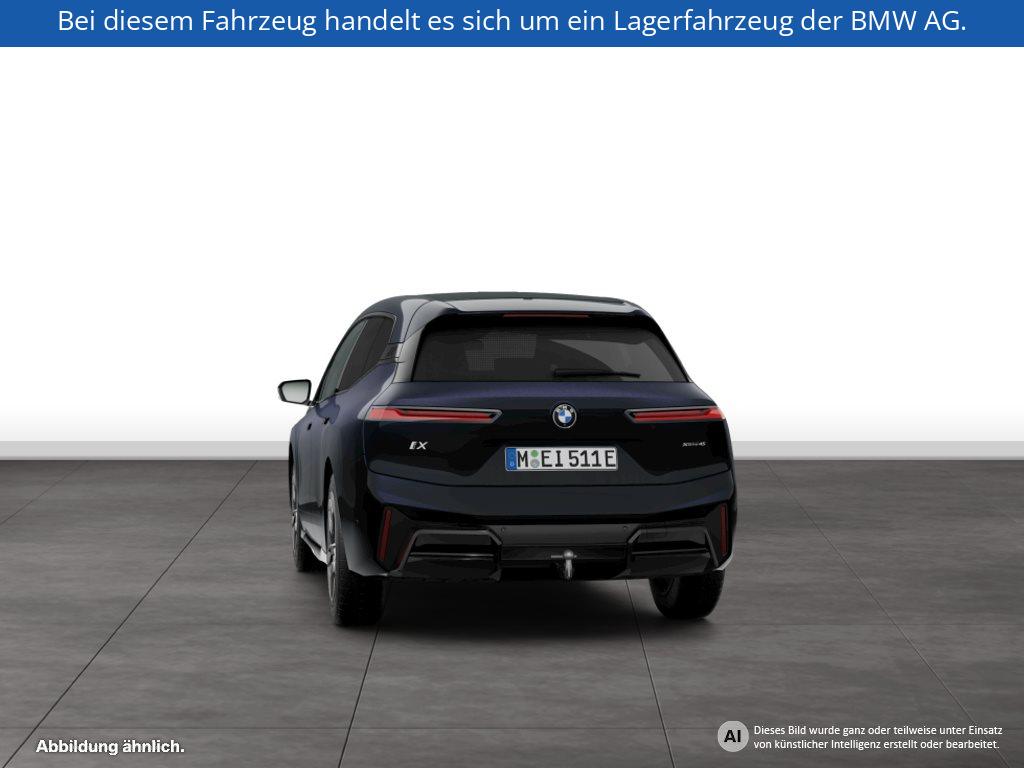 Fahrzeugabbildung BMW iX xDrive45