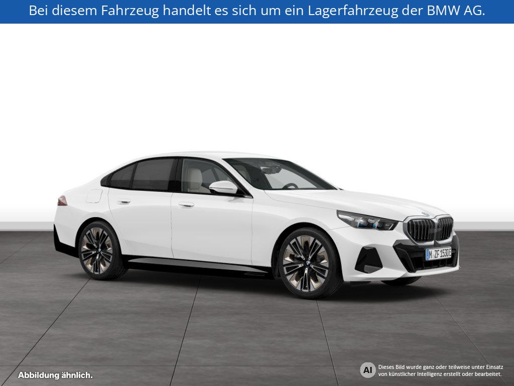 Fahrzeugabbildung BMW 550e xDrive Limousine