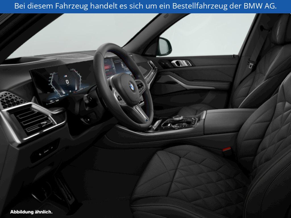 Fahrzeugabbildung BMW X5 M60i xDrive