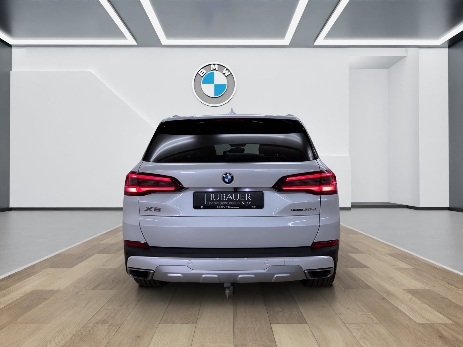 Fahrzeugabbildung BMW X5 xDrive30d [xLine, Laser, B&W Sound, AHK, HUD]