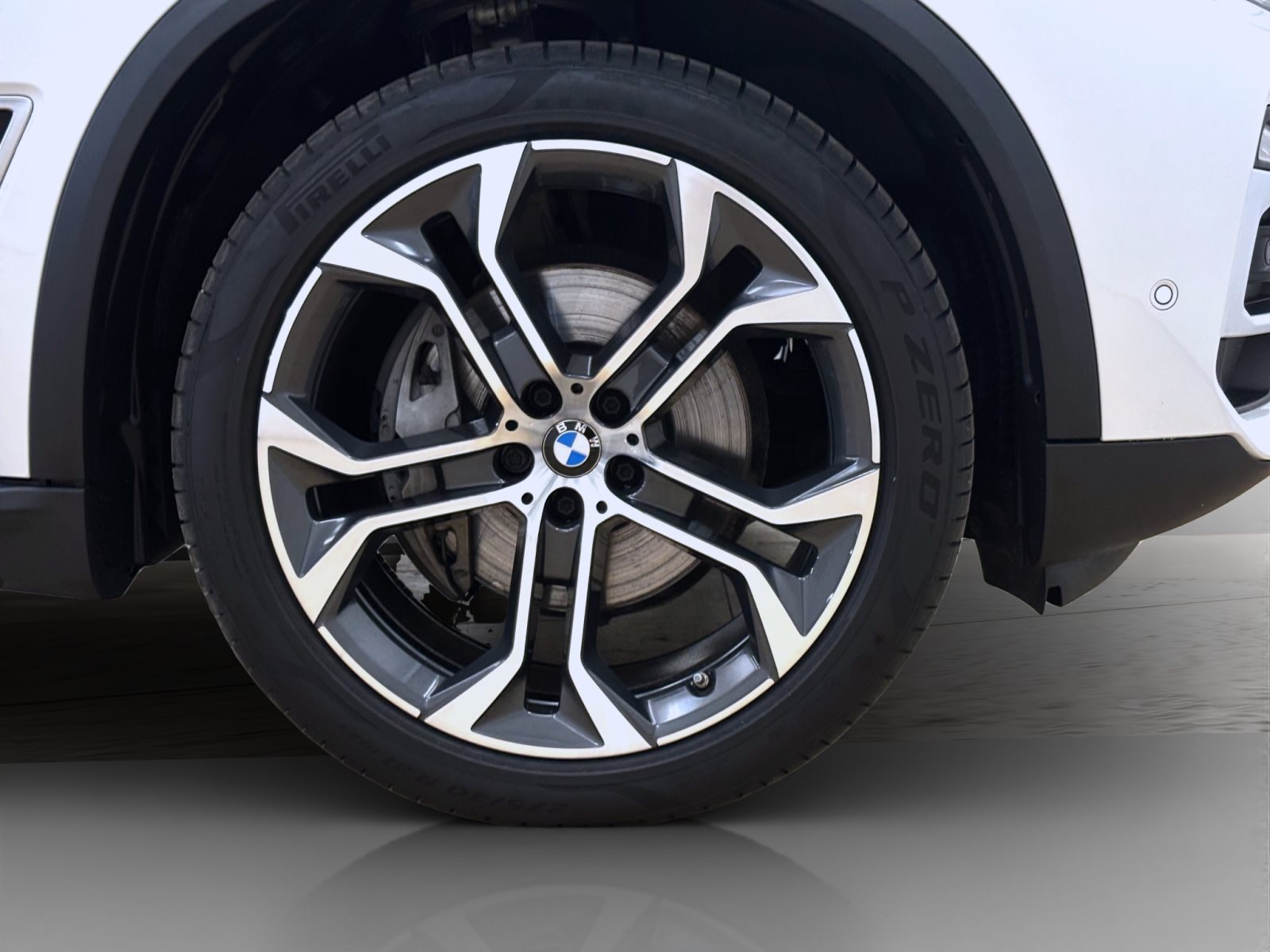Fahrzeugabbildung BMW X5 xDrive30d [xLine, Laser, B&W Sound, AHK, HUD]
