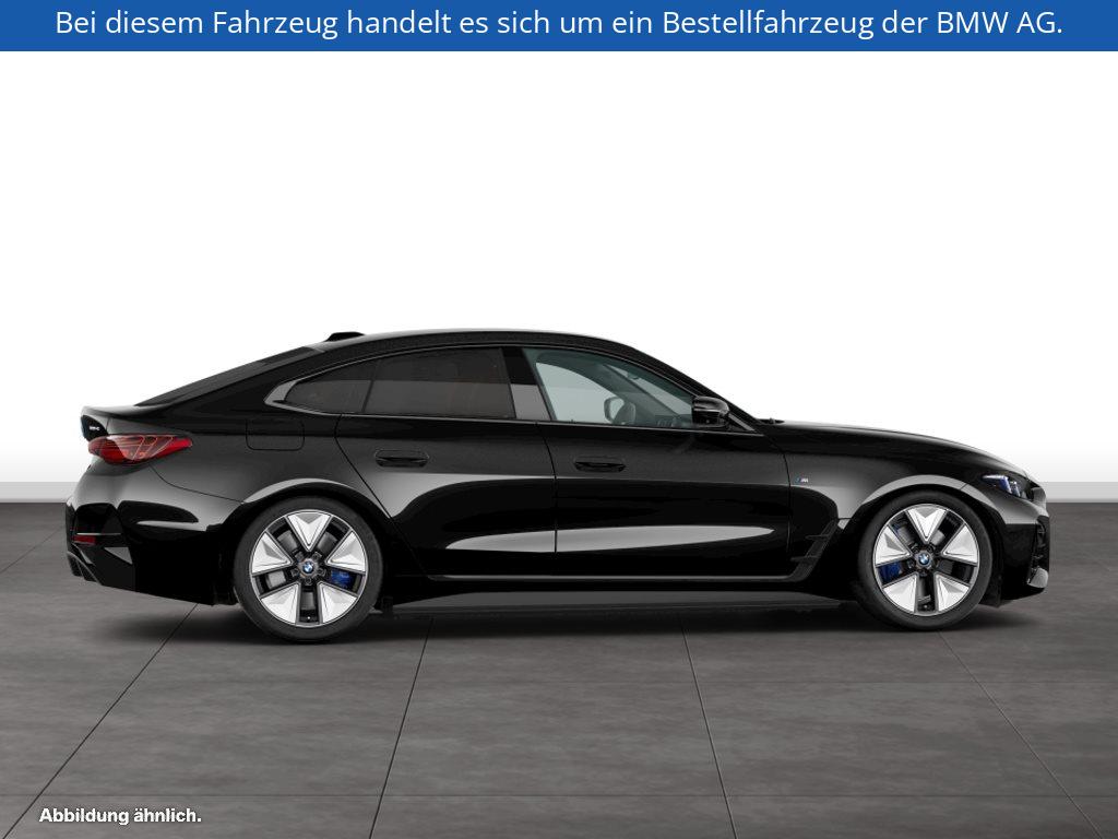 Fahrzeugabbildung BMW i4 xDrive40 Gran Coupé