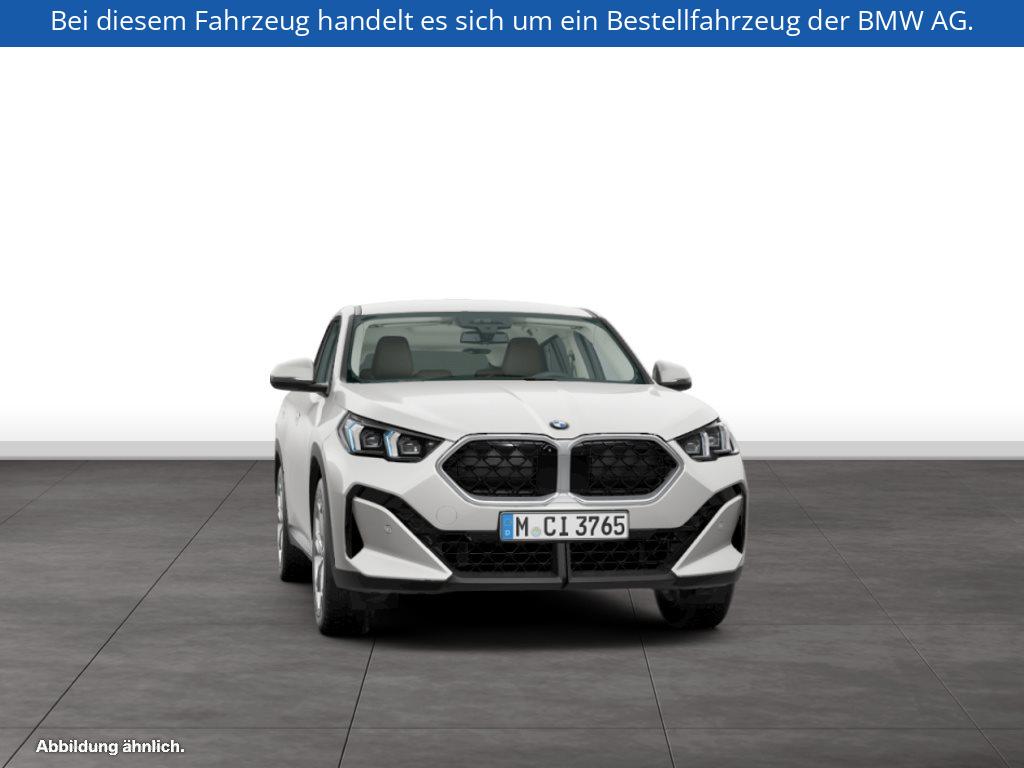 Fahrzeugabbildung BMW X2 sDrive20i