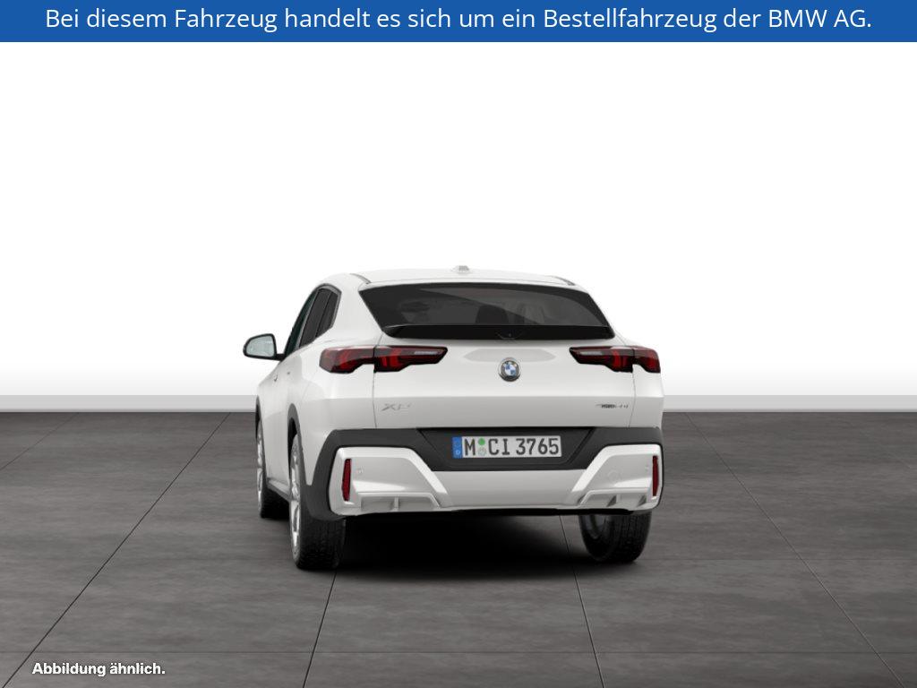Fahrzeugabbildung BMW X2 sDrive20i