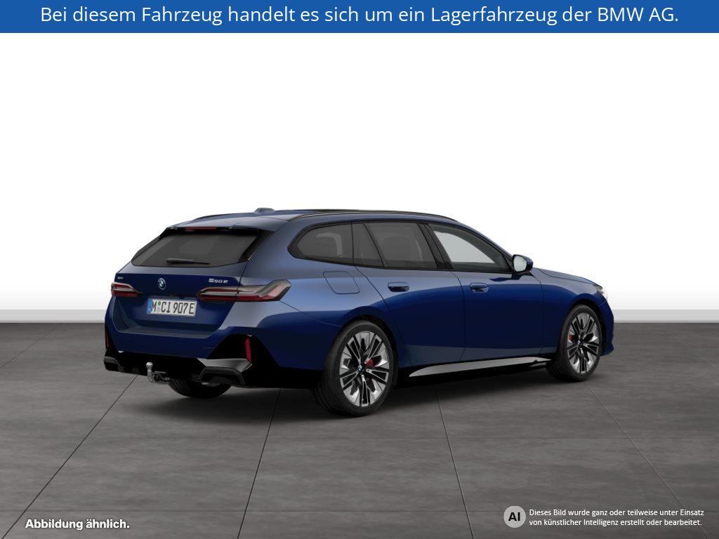 Fahrzeugabbildung BMW 550e xDrive Touring