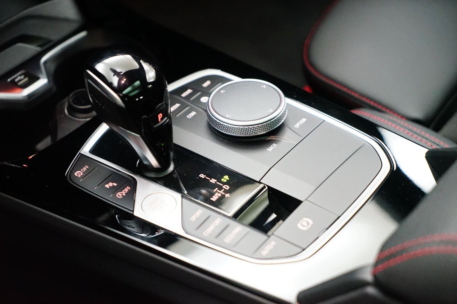 Fahrzeugabbildung BMW 128ti 5-Türer [M Sport, HUD, ACC, Pano]