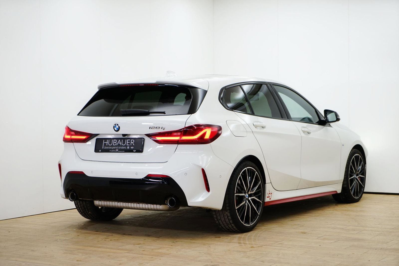 Fahrzeugabbildung BMW 128ti 5-Türer [M Sport, HUD, ACC, Pano]