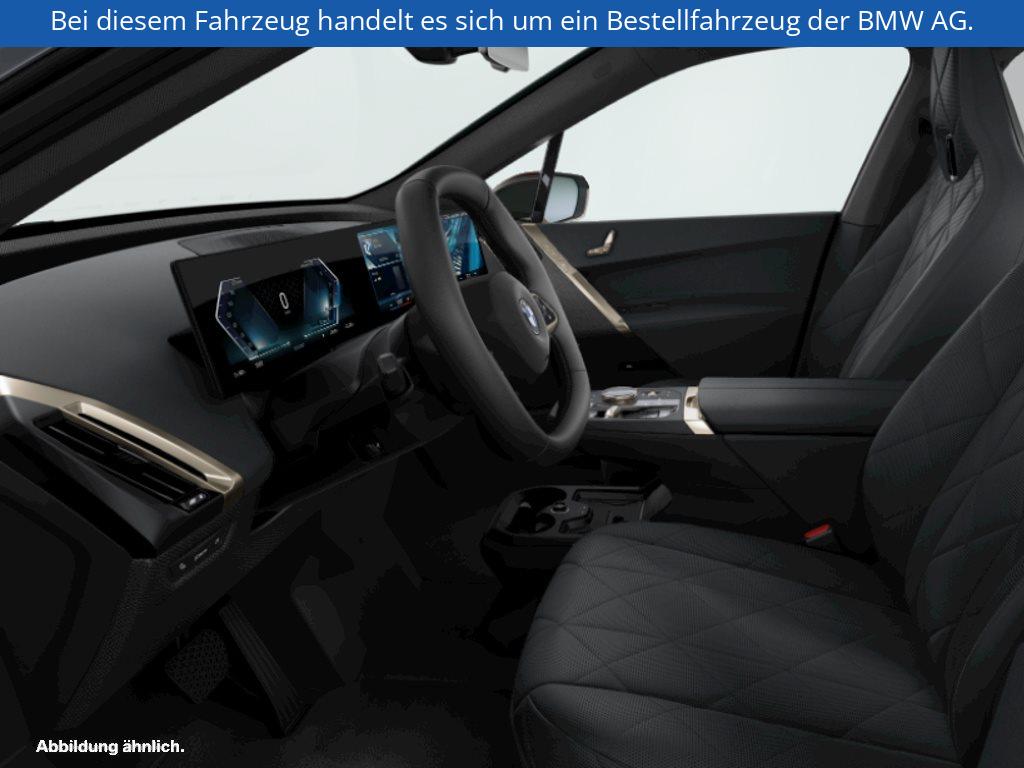Fahrzeugabbildung BMW iX xDrive45