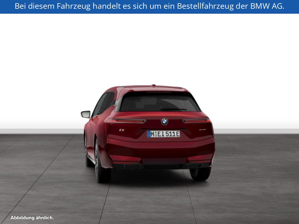 Fahrzeugabbildung BMW iX xDrive45