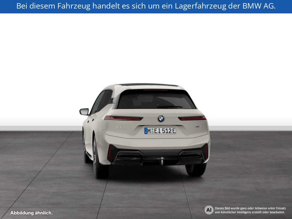 Fahrzeugabbildung BMW iX xDrive60
