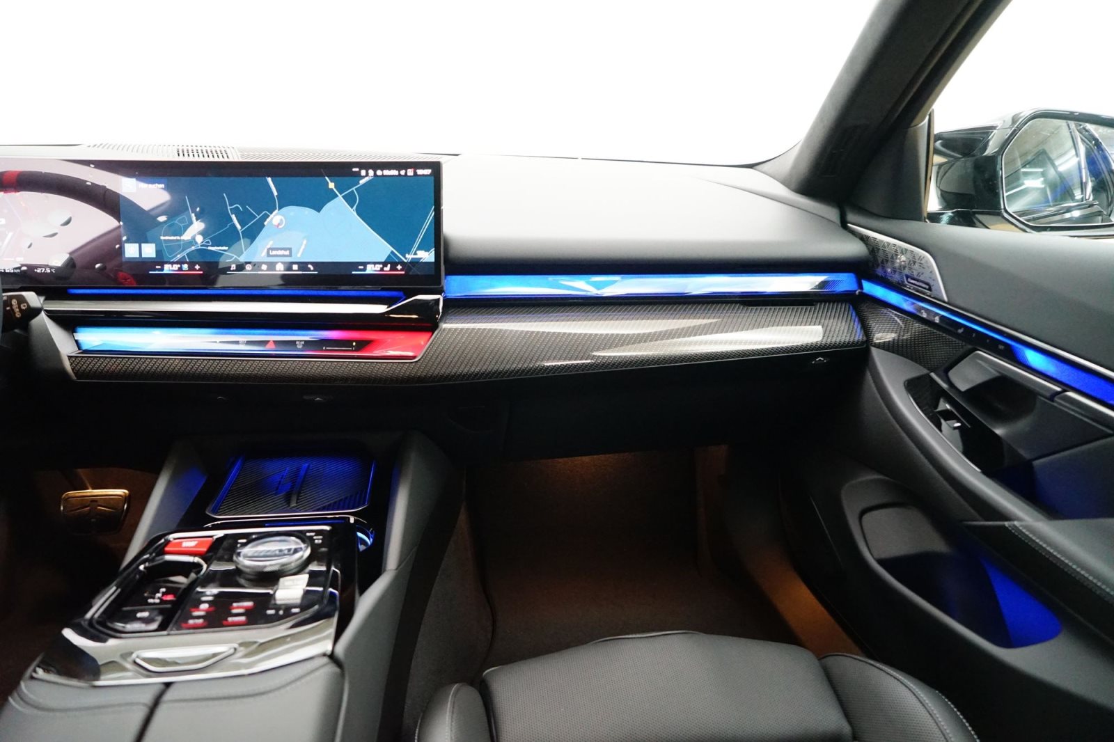 Fahrzeugabbildung BMW M5 Touring [HUD, AHK, ACC, B&W Sound, RFK]
