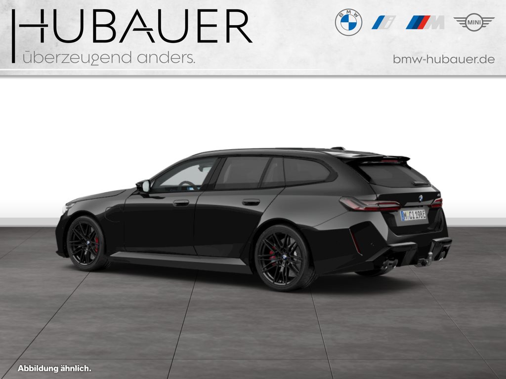 Fahrzeugabbildung BMW M5 Touring [HUD, AHK, ACC, B&W Sound, RFK]