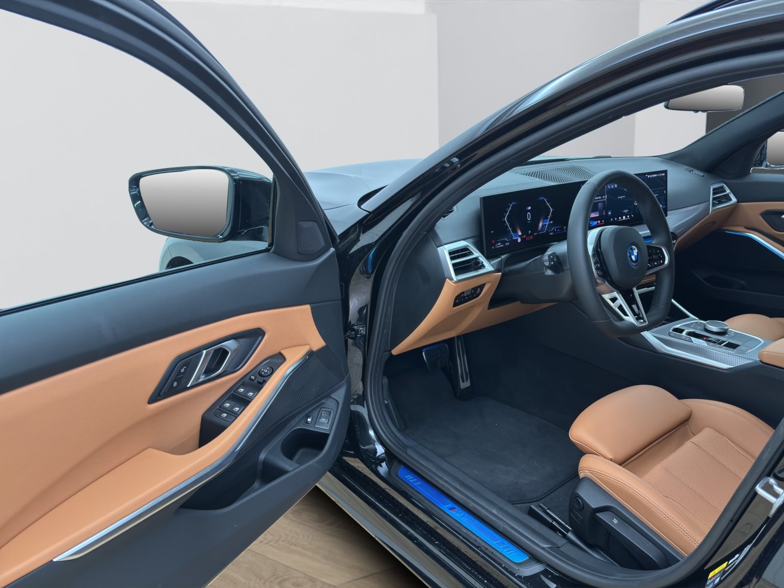Fahrzeugabbildung BMW 330e xDrive Touring [M Sport, AHK, ACC, RFK, HiFi, 18 LMR]
