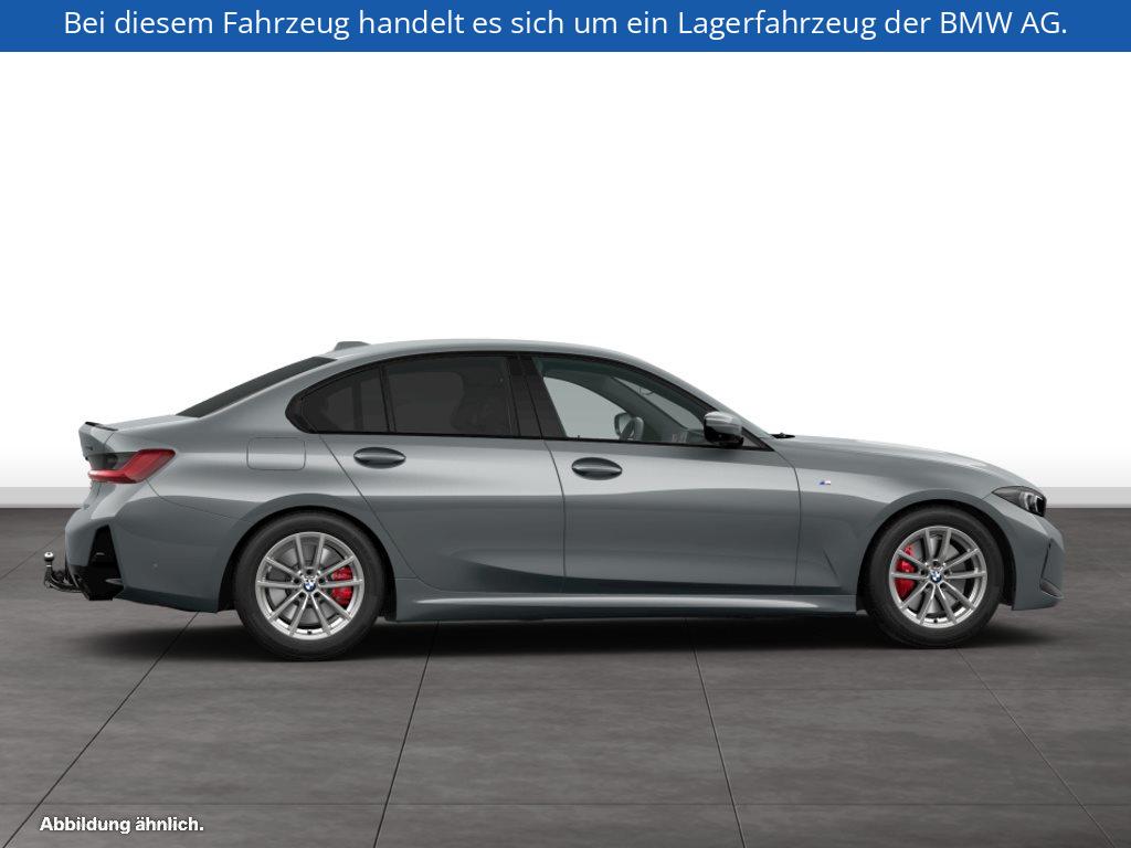 Fahrzeugabbildung BMW 330i xDrive Limousine