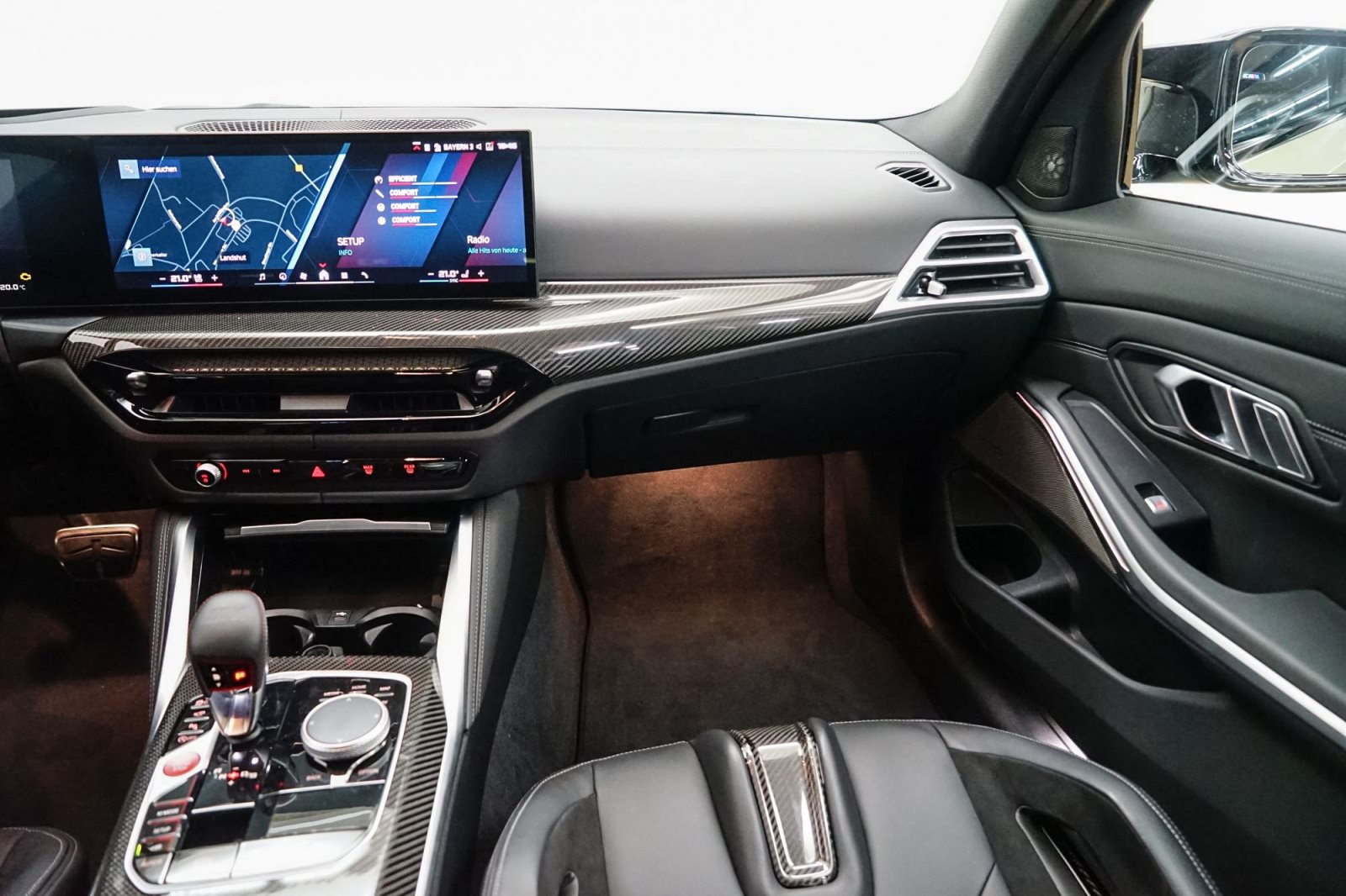 Fahrzeugabbildung BMW M3 Competition M xDrive Touring [Individual, Carbon, M Drivers Pack]