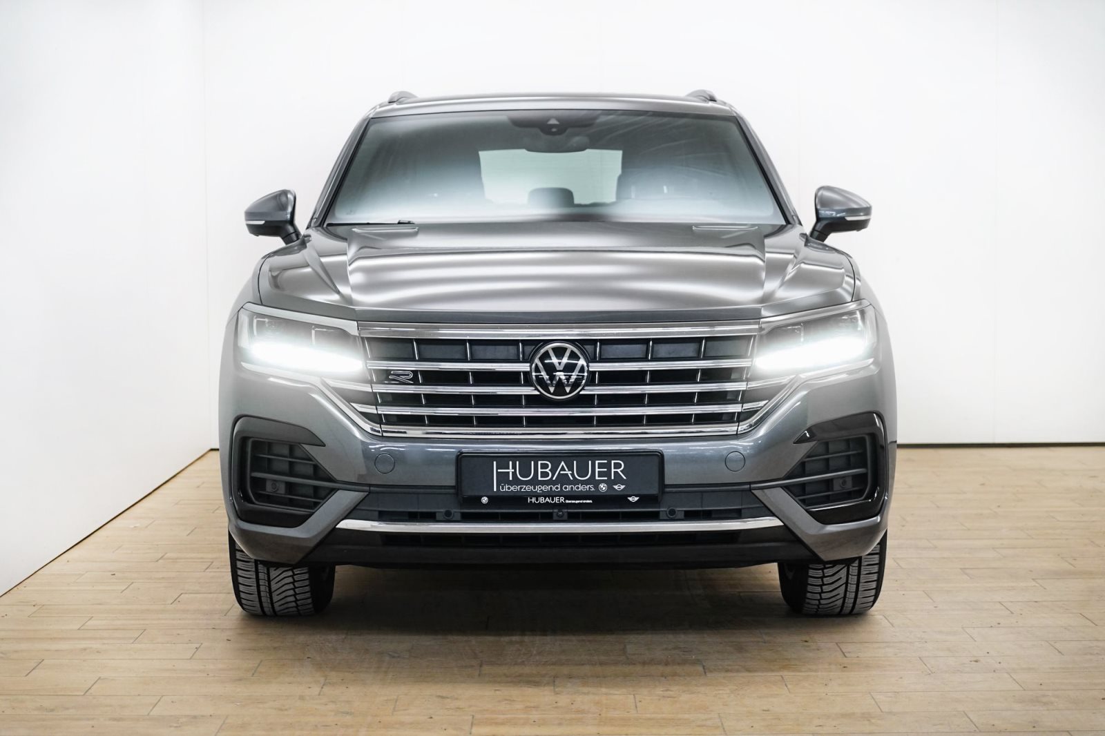 Fahrzeugabbildung Volkswagen Touareg 3.0 V6 TDI 4Motion [R-Line, Navi, ACC, RFK]