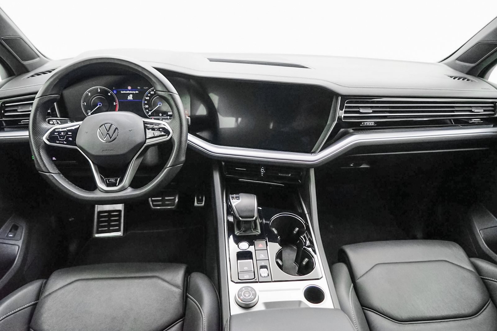 Fahrzeugabbildung Volkswagen Touareg 3.0 V6 TDI 4Motion [R-Line, Navi, ACC, RFK]
