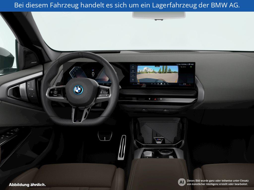 Fahrzeugabbildung BMW X3 30e xDrive