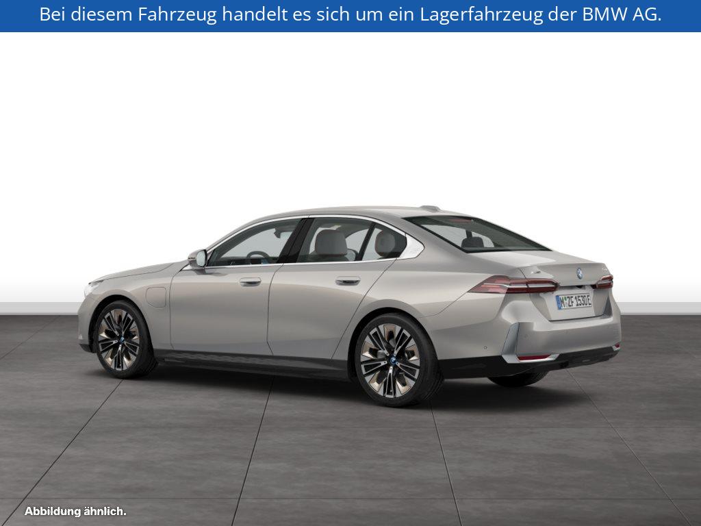 Fahrzeugabbildung BMW 550e xDrive Limousine