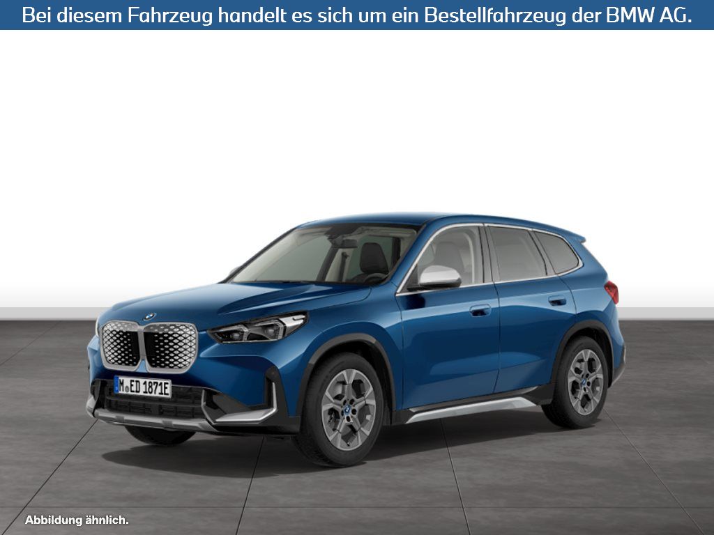 BMW iX1 xDrive30