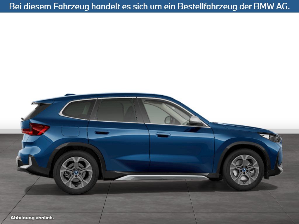 Fahrzeugabbildung BMW iX1 xDrive30
