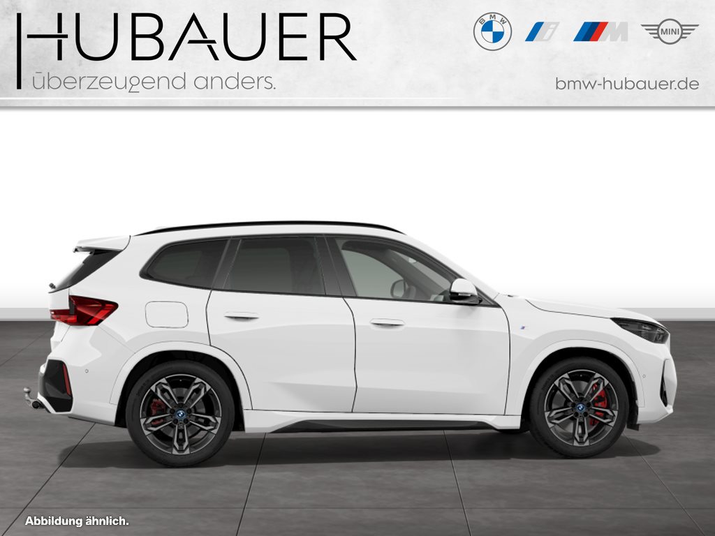 Fahrzeugabbildung BMW iX1 eDrive20 [M Sport Pro, AHK, ACC, 19 LMR, RFK]
